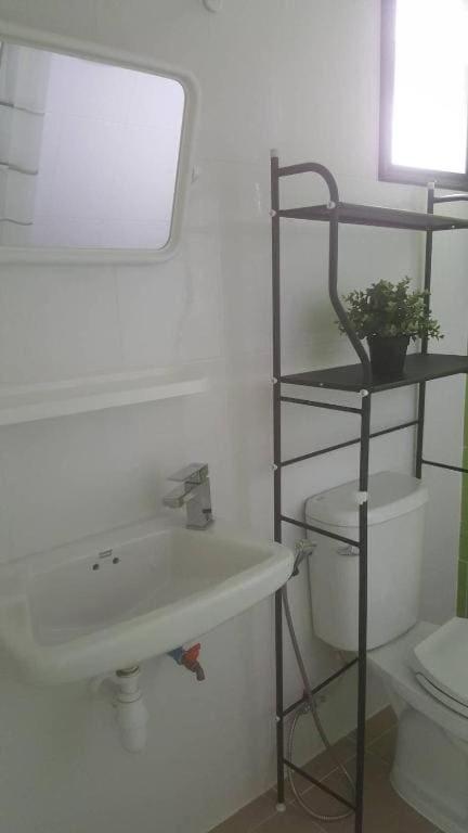 Oyo 75416 Rama3 Sunrise Hostel Bangkok Bagian luar foto
